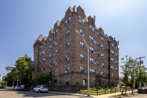 apt-2e-141 Wyckoff Pl, Woodmere, NY, 11598-2116 | Card Image