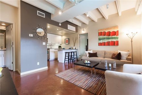 apt-211-2408 Leon St, Austin, TX, 78705-4628 | Card Image