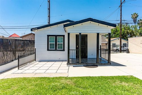6745 Newlin Ave, Whittier, CA, 90601-4019 | Card Image