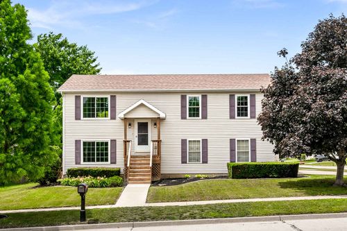 301 Waterford Estates Drive, Bloomington, IL, 61704 | Card Image