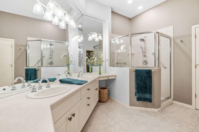 33 Summit Vw, Townhouse with 3 bedrooms, 3 bathrooms and null parking in North Oaks MN | Image 31