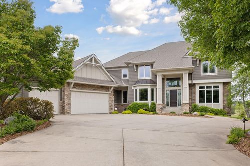 315 Lindsay Rd, Hudson, WI, 54016-8068 | Card Image