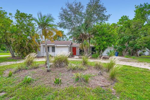 7222 Meadowbrook Dr, Sarasota, FL, 34243-1626 | Card Image
