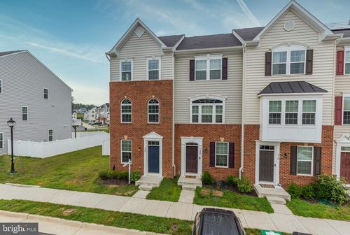 522 River Crest Way, FREDERICKSBURG, VA, 22405-3731 | Card Image
