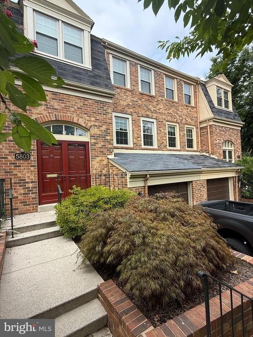 5803 Tudor Ln, ROCKVILLE, MD, 20852-2850 | Card Image