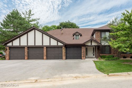 5825-5825 Doe Cir, Westmont, IL, 60559-2143 | Card Image