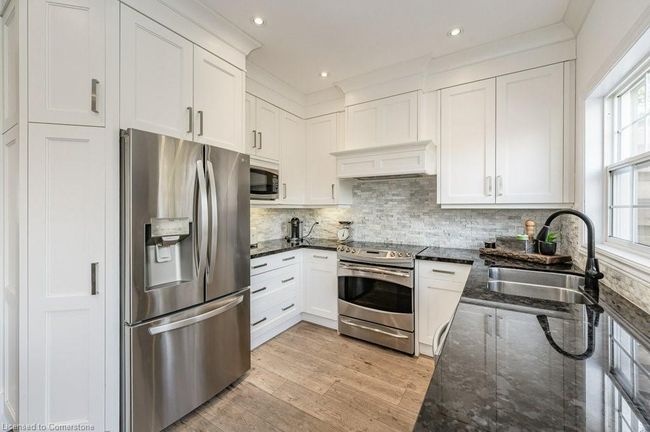 5 - 1061 N Shore Blvd E, Townhouse with 2 bedrooms, 3 bathrooms and 2 parking in Burlington ON | Image 15