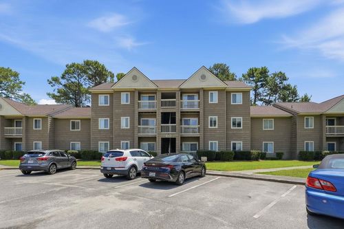 f-300 Myrtle Greens Dr, Conway, SC, 29526-9015 | Card Image