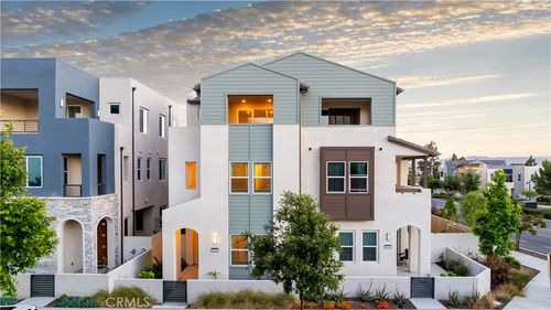 102 Culture, Irvine, CA, 92618-1466 | Card Image