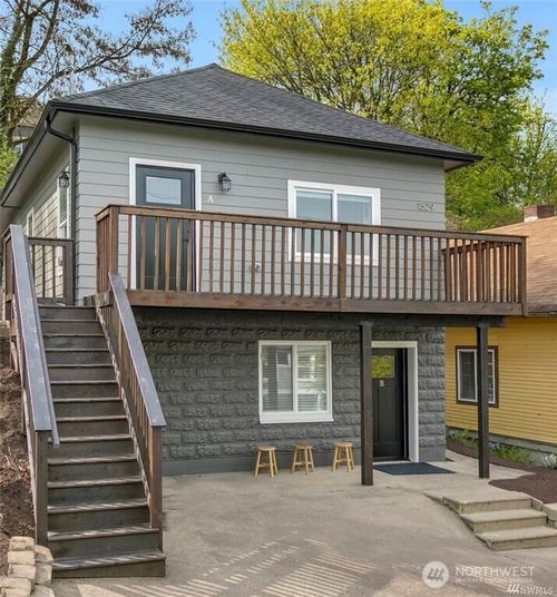1529 Sturgus Ave S, Seattle, WA, 98144-3519 | Card Image