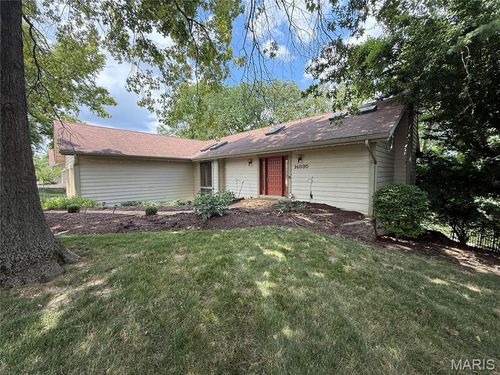 14895 Conway Rd, Chesterfield, MO, 63017-2050 | Card Image
