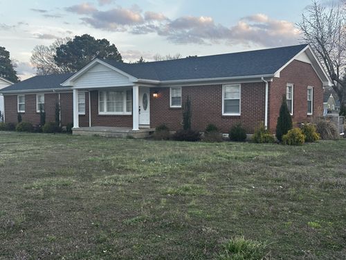 601 5th St, Lawrenceburg, TN, 38464-2843 | Card Image