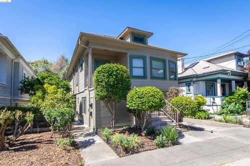 3003 Galindo St, Oakland, CA, 94601-2563 | Card Image