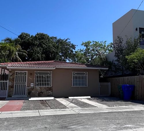 980-980 Sw 10th St, Miami, FL, 33130-3737 | Card Image