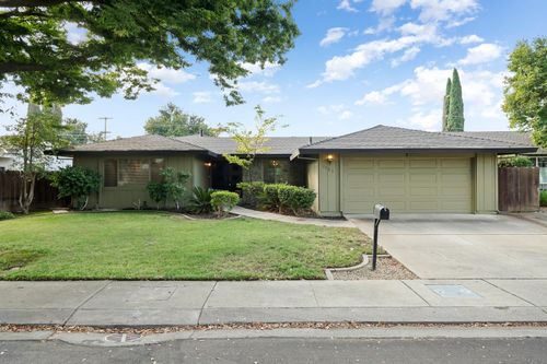 1500 Clovewood Ave, Modesto, CA, 95355-1533 | Card Image
