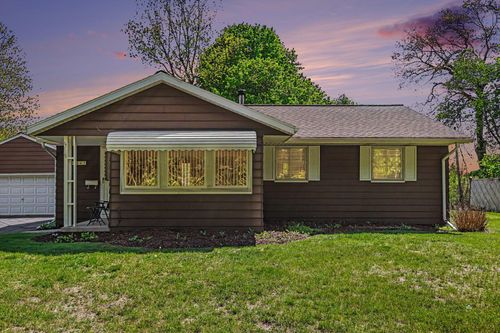 2561 Parkside Dr, Jackson, MI, 49203-4509 | Card Image