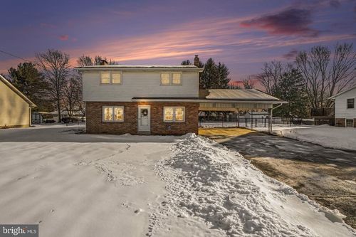 915 Forge Rd, CARLISLE, PA, 17015-4321 | Card Image