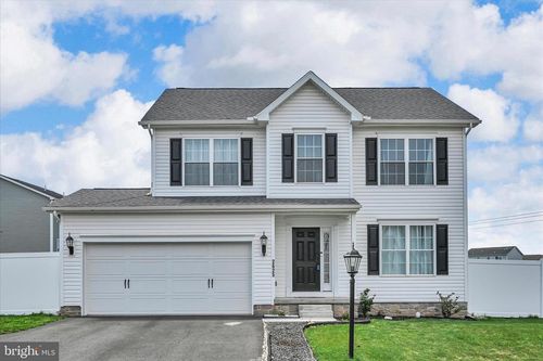 2625 Village Rd, DOVER, PA, 17315-7803 | Card Image