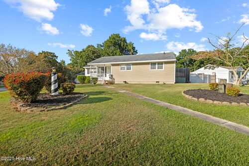 200 Banks St, Jacksonville, NC, 28540-6002 | Card Image