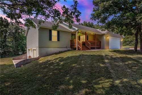 19394 Rolling Hills Rd, Warsaw, MO, 65355-6467 | Card Image