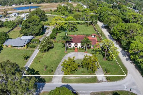 2406 1st Pl, Vero Beach, FL, 32962-2613 | Card Image