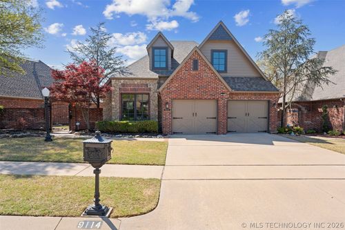 9114 N 100th East Ave, Owasso, OK, 74055-7228 | Card Image