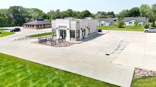 126 E Us Highway 56, Baldwin City, KS, 66006-7300 | Card Image