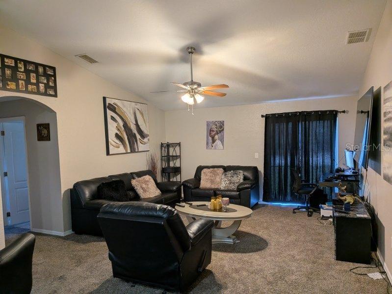 Residential in POINCIANA 5