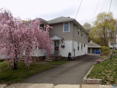 84 Putnam St, Bristol, CT, 06010-4945 | Card Image