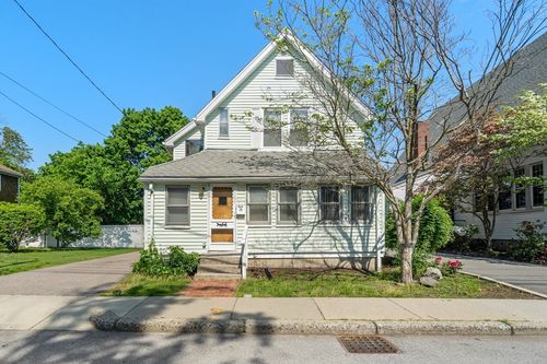 25 Curve St, Newton, MA, 02465-2206 | Card Image