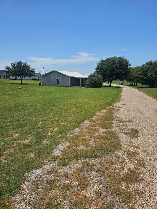 236 Deer Shadow Cir, Whitney, TX, 76692-7500 | Card Image