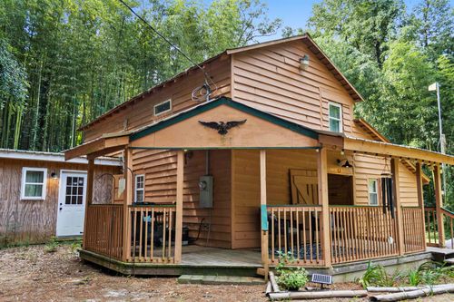2407 Nichols Hwy, Nichols, SC, 29581-7302 | Card Image