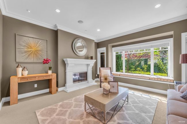 4683 Decourcy Court, House other with 4 bedrooms, 2 bathrooms and 4 parking in West Vancouver BC | Image 7