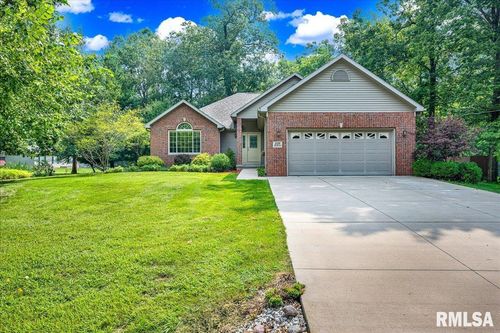 228 Briarwood Pl, Dahinda, IL, 61428-9748 | Card Image