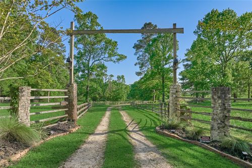 2-23004 Landrum Village Dr, Montgomery, TX, 77316-2507 | Card Image