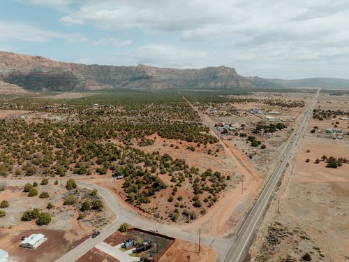 1933 S Canyon Dr, Apple Valley, UT, 84737-4920 | Card Image