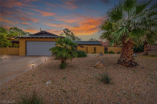 622 E Fairway Rd, Henderson, NV, 89015-7408 | Card Image