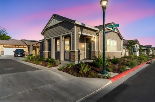 1949 Apiary Way, Hughson, CA, 95326-7004 | Card Image