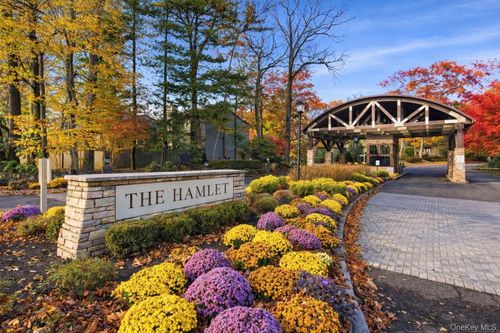 129-129 Golf View Dr, Jericho, NY, 11753-2820 | Card Image