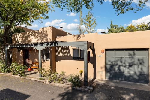304 Alegre St, Santa Fe, NM, 87501-1304 | Card Image