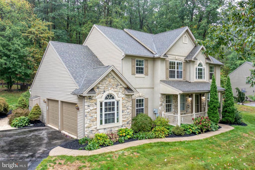 Forest Ridge Ct, Red Lion, PA 17356