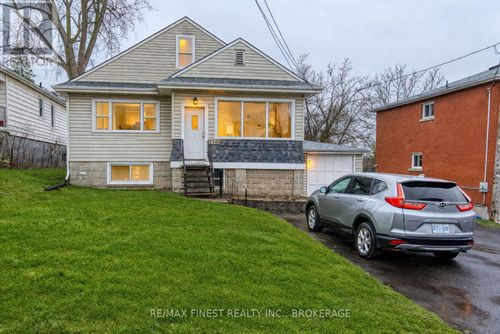 1348 Princess St, Kingston, ON, K7M3E2 | Card Image