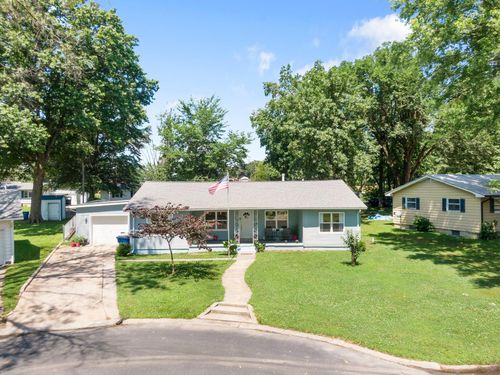 517 Merry Dl, TIPTON, MO, 65081-8339 | Card Image