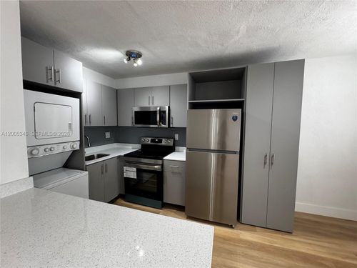 7-7928 Harding Ave, Miami Beach, FL, 33141 | Card Image
