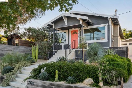 2921 55th Ave, Oakland, CA, 94621-4430 | Card Image