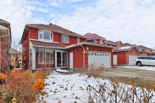 4388 Guildwood Way, Mississauga, ON, L5R2A4 | Card Image