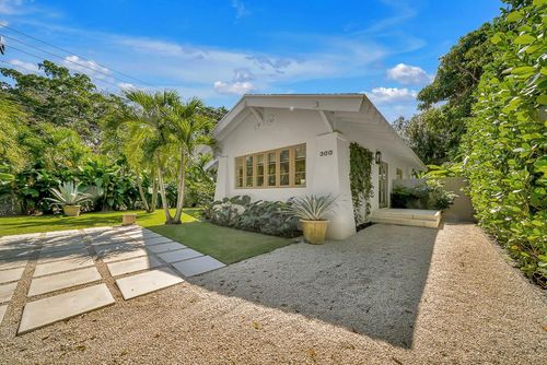 300 Barcelona Rd, West Palm Beach, FL, 33401-7710 | Card Image