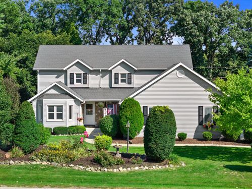 13300 W North Ln, New Berlin, WI, 53151-6022 | Card Image