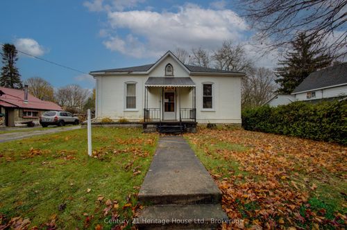 152 Countess St N, West Grey, ON, N0G1R0 | Card Image