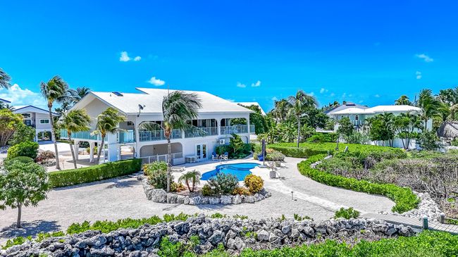 Ocean front beach house with pool (5 of | Image 37
